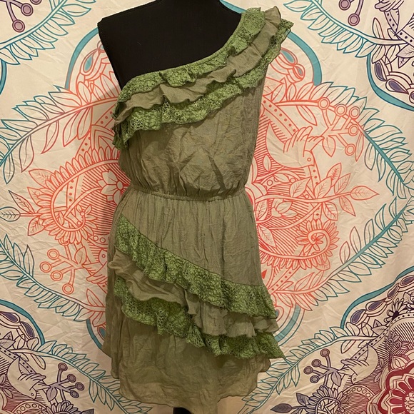 Ya Los Angeles Dresses & Skirts - Ya Los Angeles Sage One Shoulder Ruffle Dress Lg